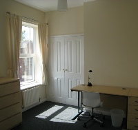Bedroom 32a Broughton St